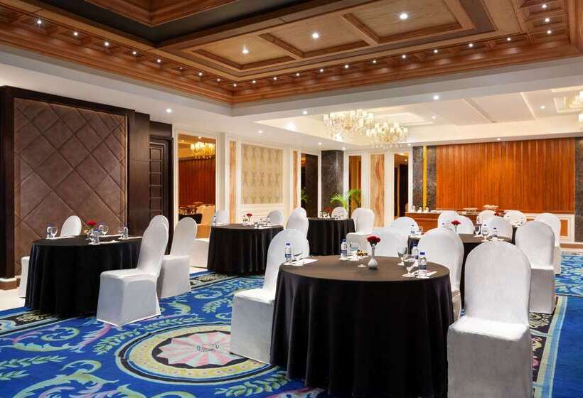 Отель Ramada Encore Jalandhar