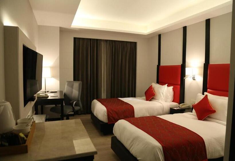 Отель Ramada Encore Jalandhar