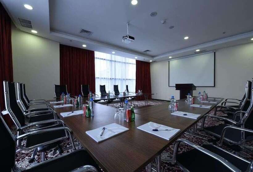 هتل Ramada Encore By Wyndham Kuwait Downtown