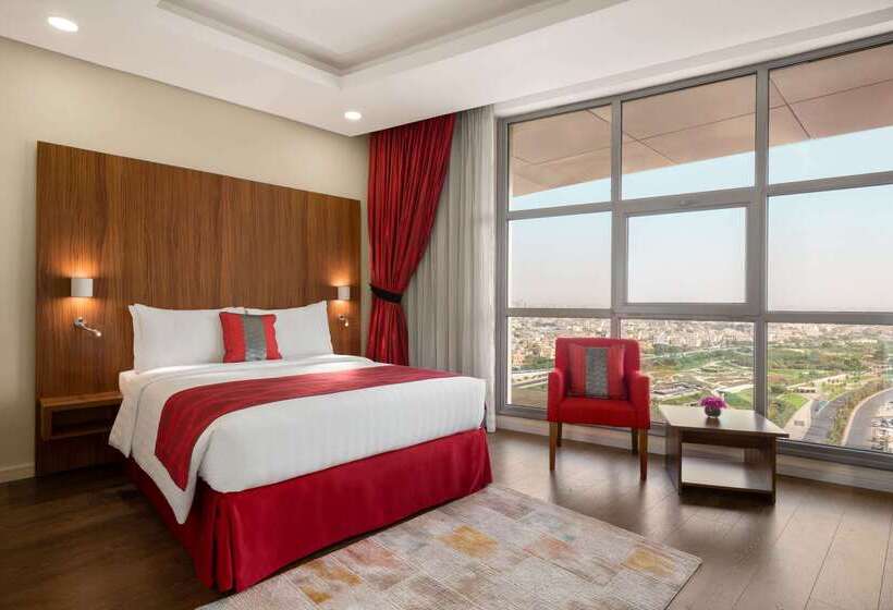 هتل Ramada Encore By Wyndham Kuwait Downtown