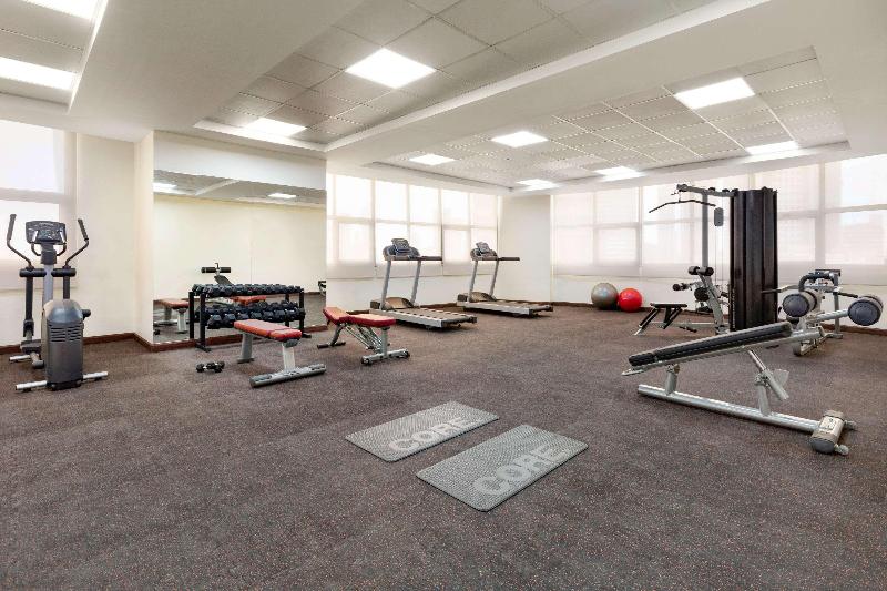 هتل Ramada Encore By Wyndham Kuwait Downtown