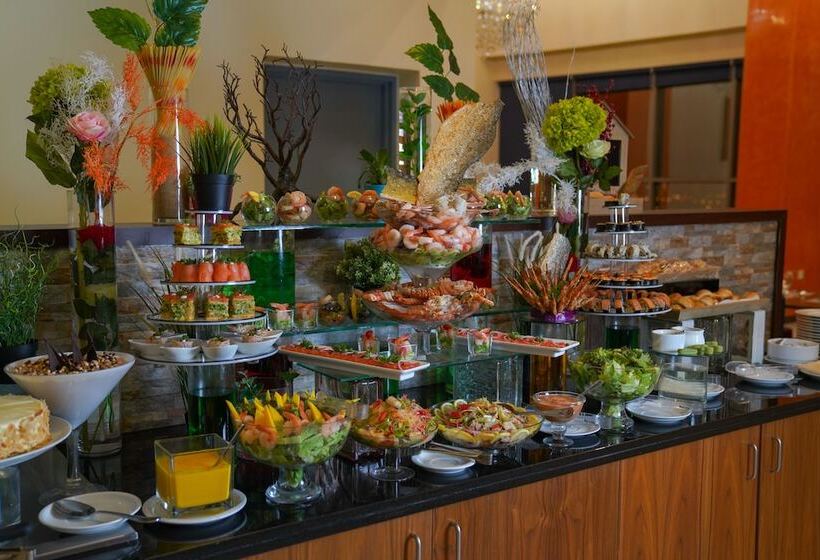 هتل Ramada Encore By Wyndham Kuwait Downtown