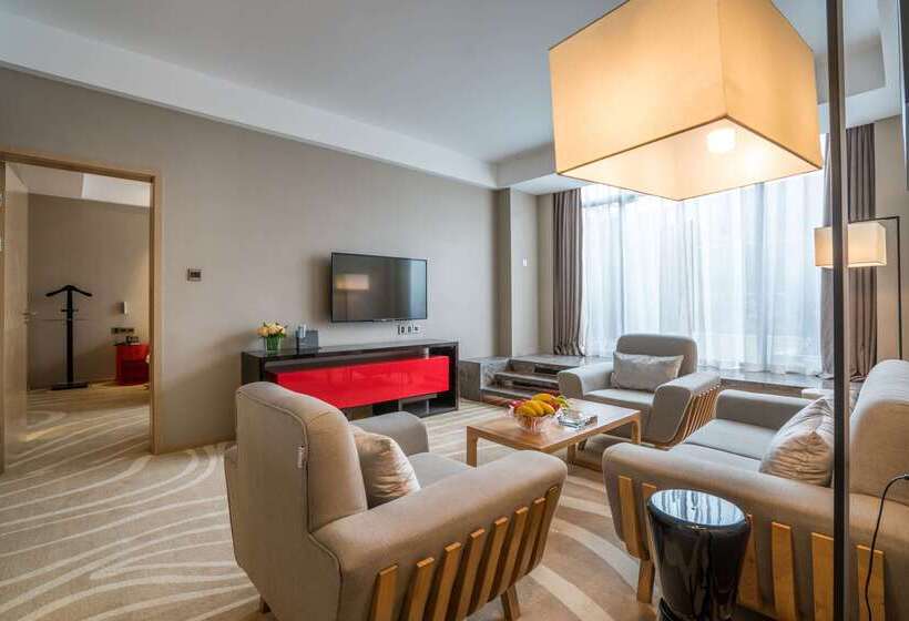 هتل Jingtang Ramada Encore