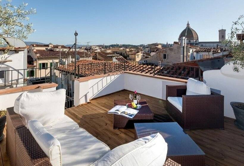 هتل Residenza Conte Di Cavour & Rooftop
