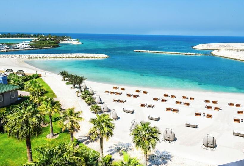 هتل Royal Saray Resort