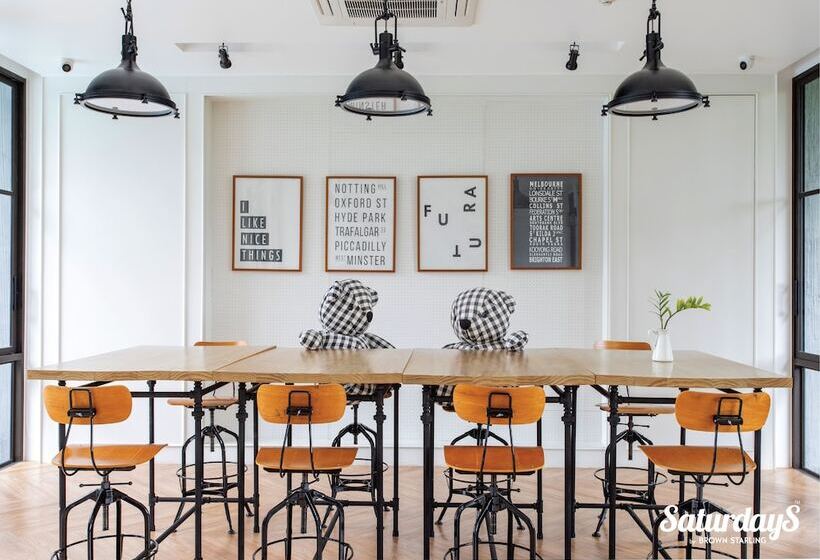 בית מלון כפרי Saturdays Residence By Brown Starling