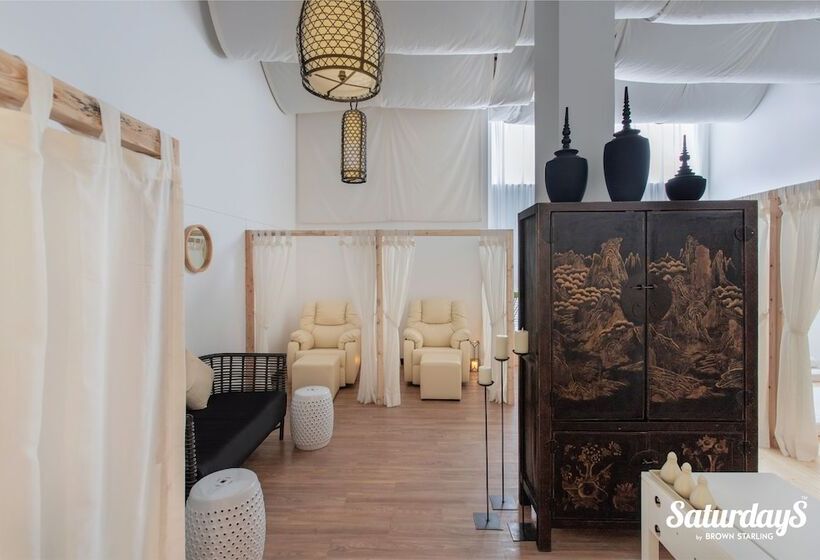 בית מלון כפרי Saturdays Residence By Brown Starling