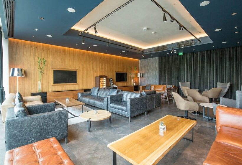 هتل Sheraton Novi Sad