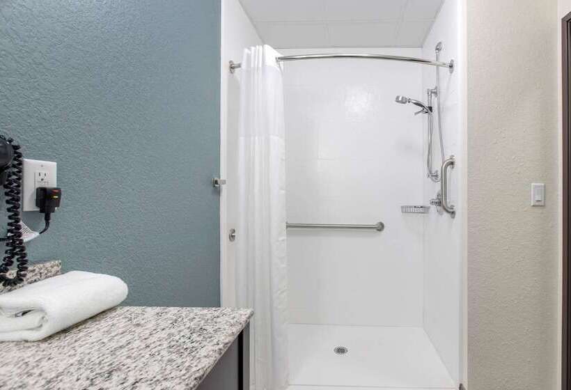 هتل Sleep Inn & Suites Ankeny  Des Moines