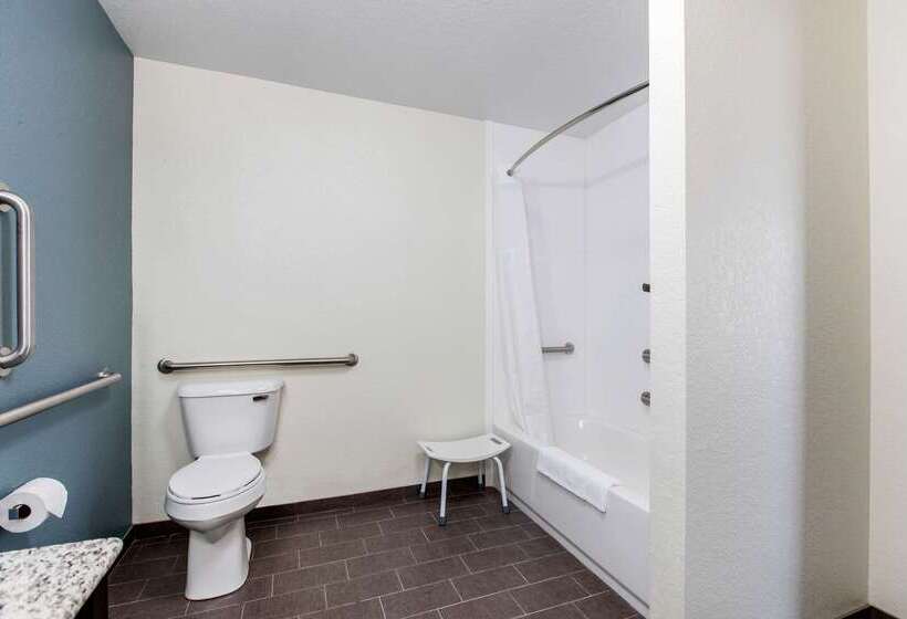 هتل Sleep Inn & Suites Ankeny  Des Moines