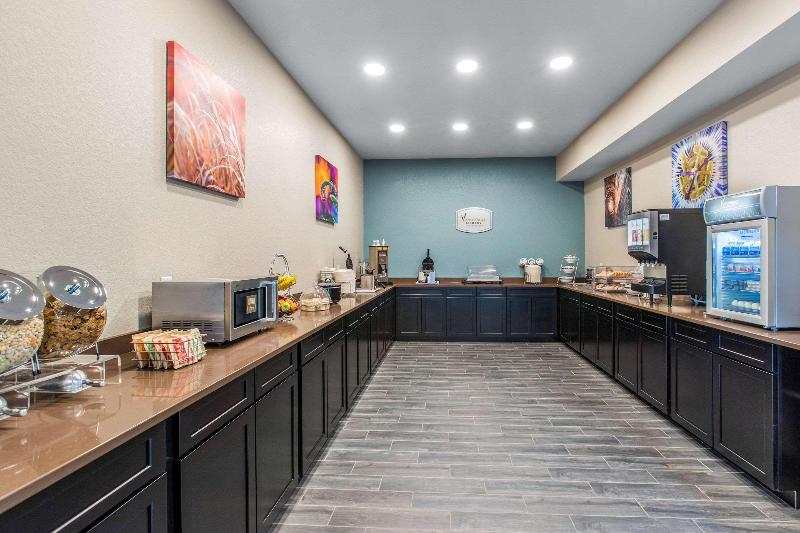 هتل Sleep Inn & Suites Ankeny  Des Moines