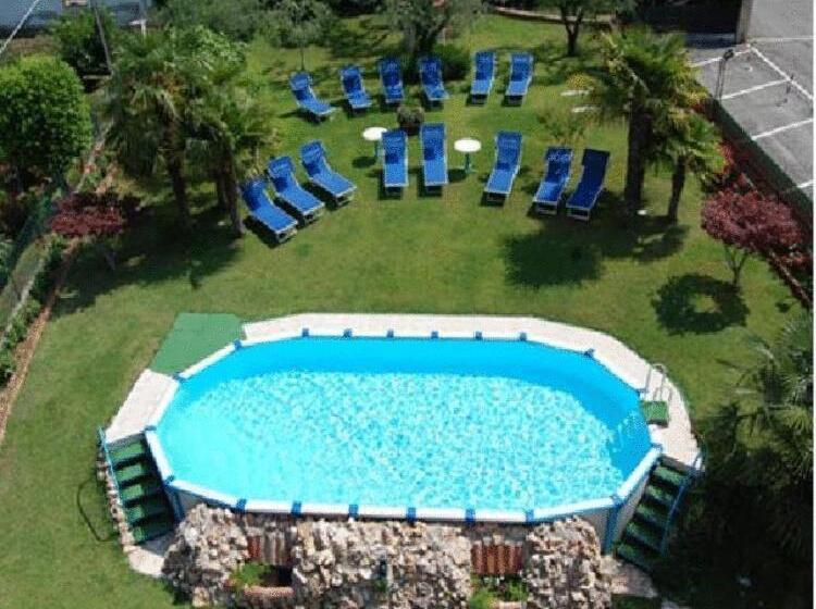 ホテル St. Antony