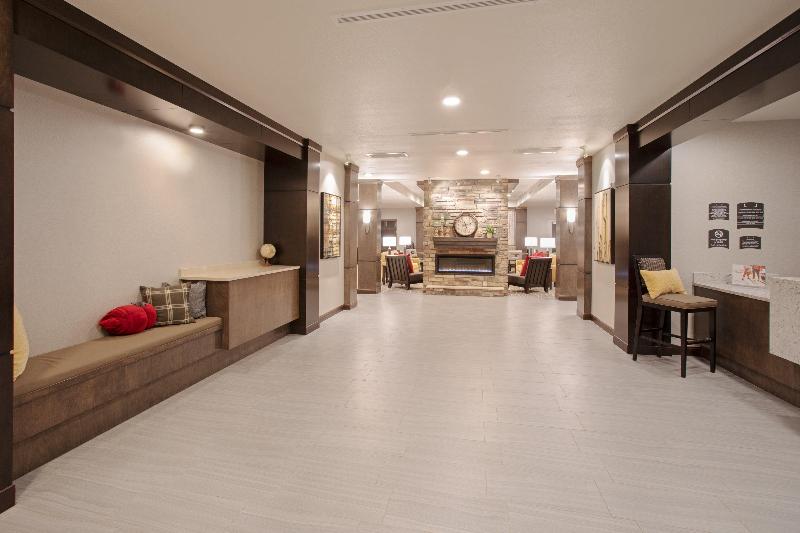 בית מלון כפרי Staybridge Suites Rapid City   Rushmore, An Ihg