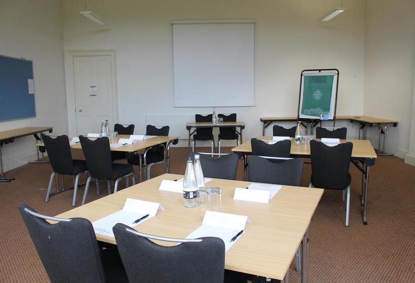 Отель Stoke Rochford Hall