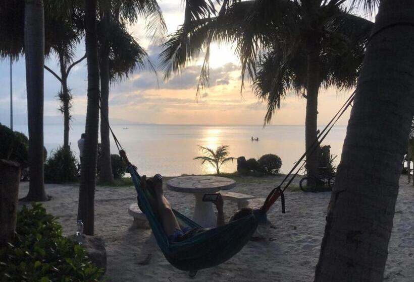 Отель Sunset Beach Villa S