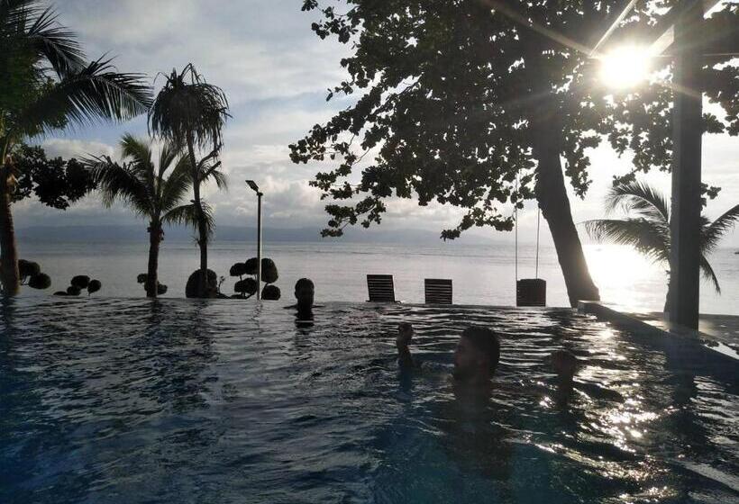 Отель Sunset Beach Villa S