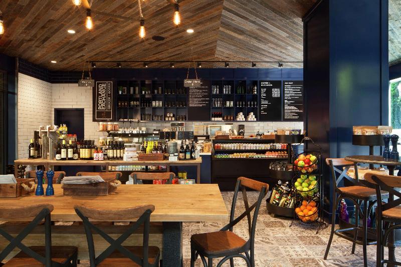 هتل The Porter Portland, Curio Collection By Hilton