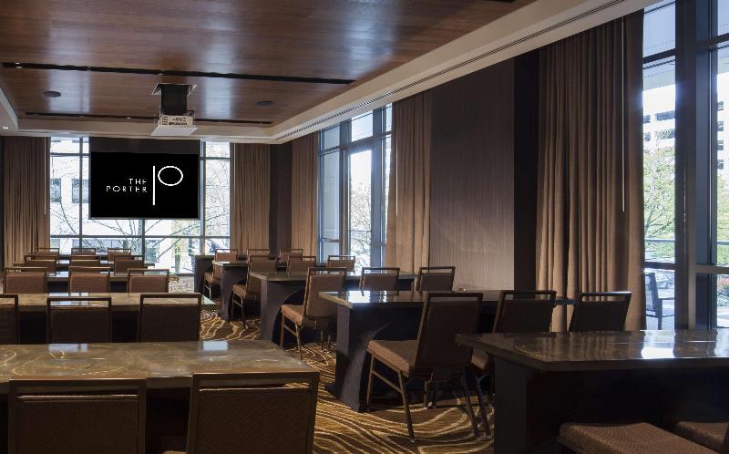 هتل The Porter Portland, Curio Collection By Hilton