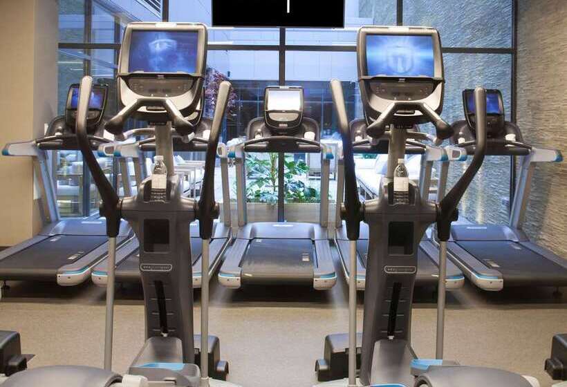 هتل The Porter Portland, Curio Collection By Hilton