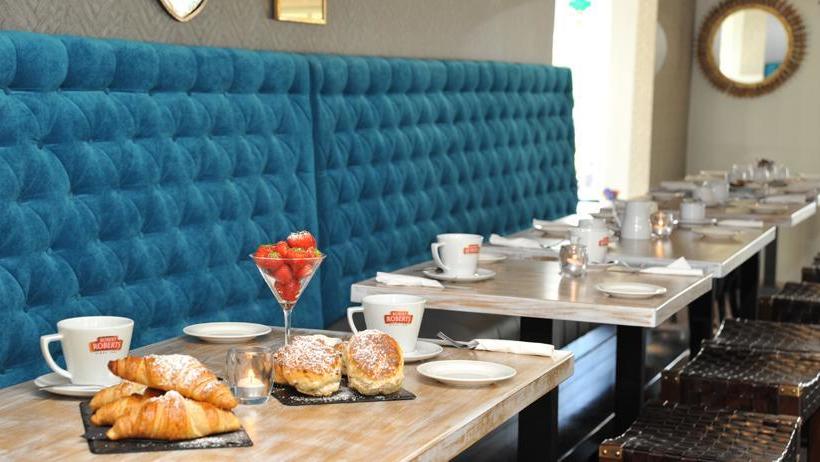 Treacys Oakwood Hotel, Shannon