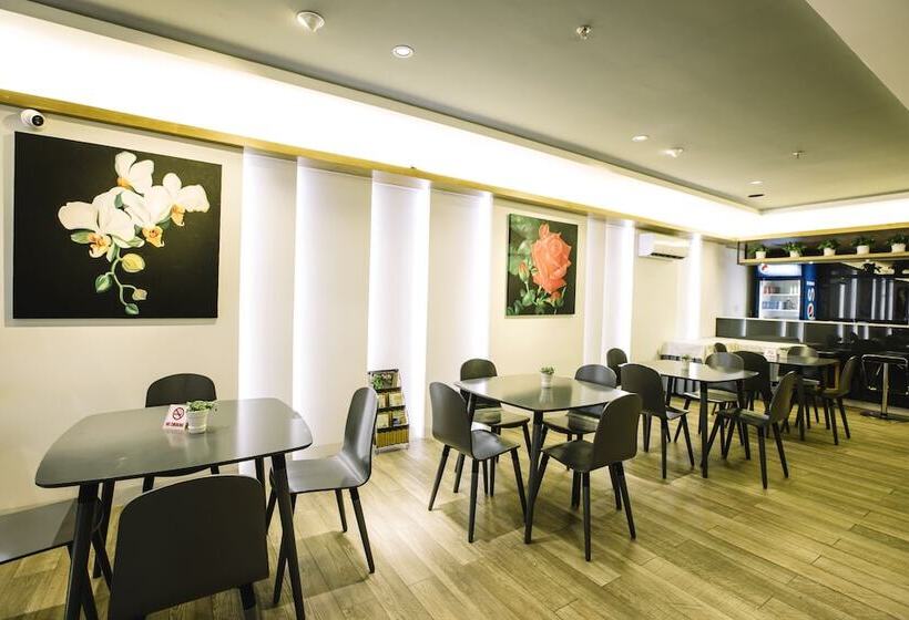 A25 Hotel   142 Bùi Thị Xuân