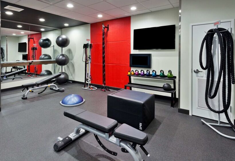 ホテル Tru By Hilton Auburn