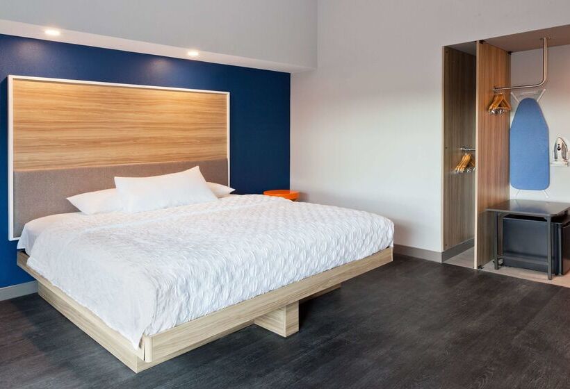 ホテル Tru By Hilton Auburn