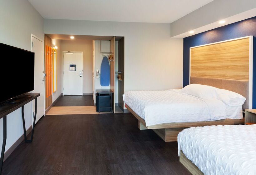 ホテル Tru By Hilton Auburn