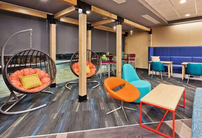 ホテル Tru By Hilton Auburn