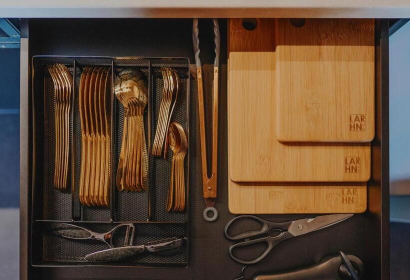 V8 Hotel Köln At Motorworld