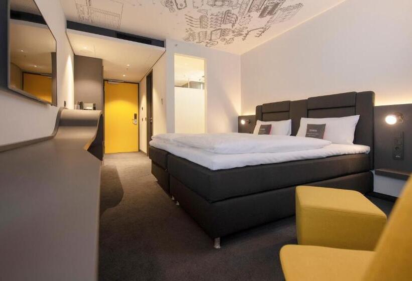 V8 Hotel Köln At Motorworld