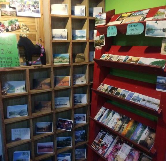 Yangshuo How Flowers Hostel