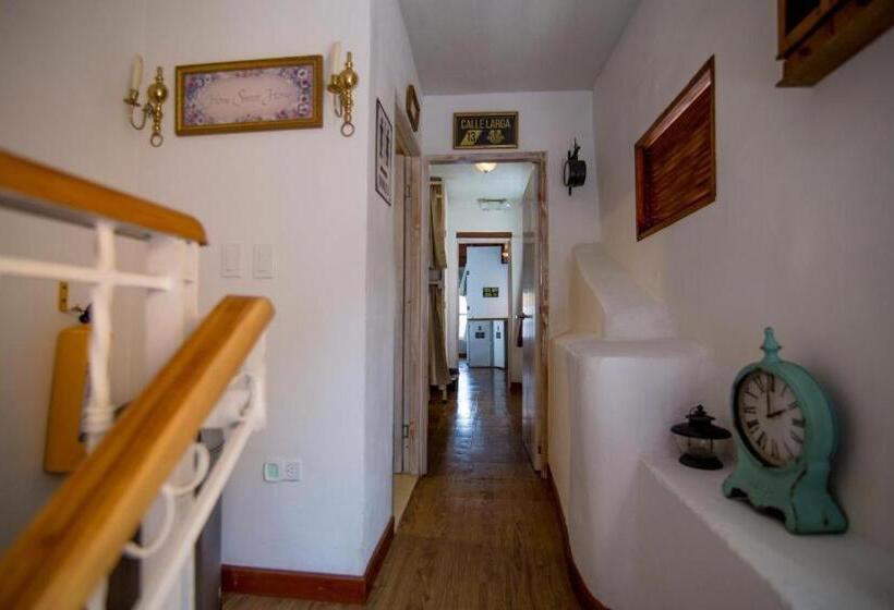 Life Is Good Cartagena Hostel