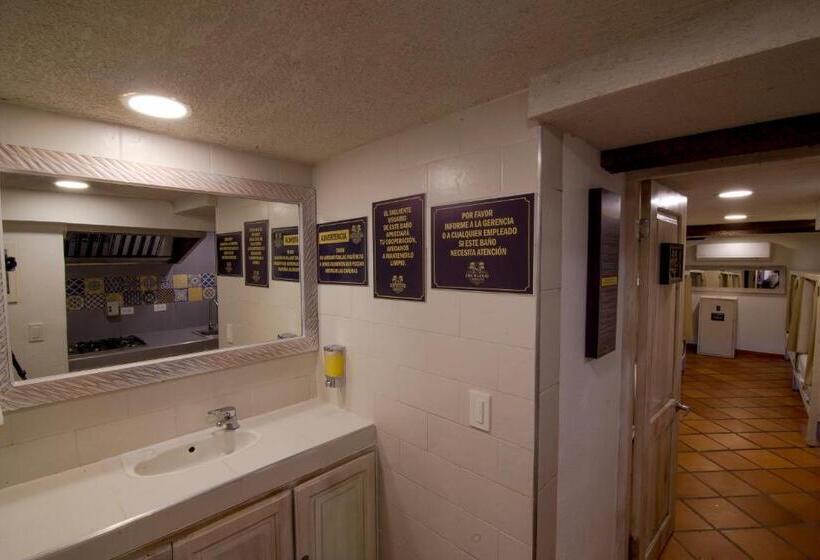 Life Is Good Cartagena Hostel