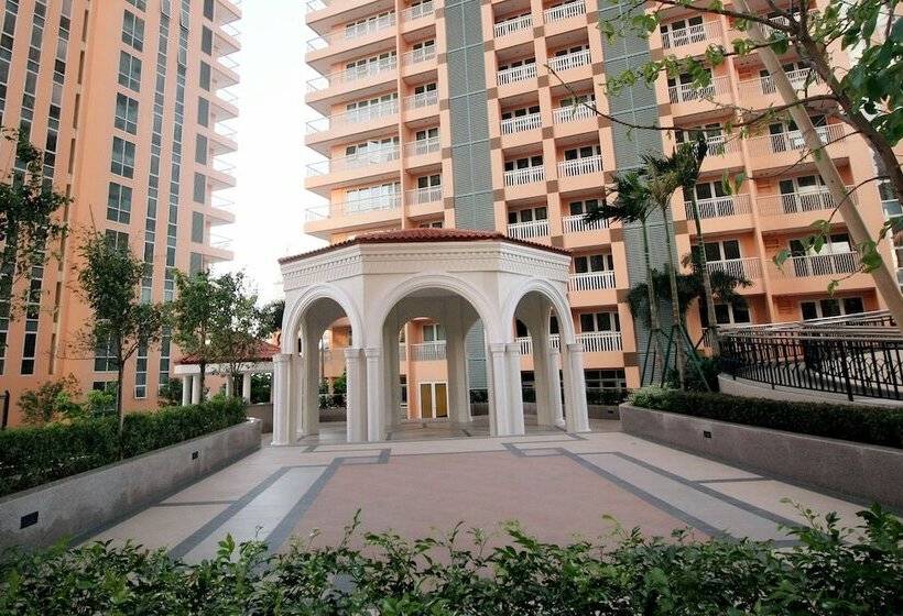 Maxstays Max Style At The Venice Residences