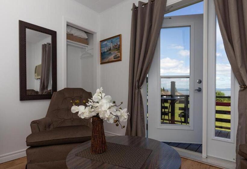 Motel Au Fleuve D'argent