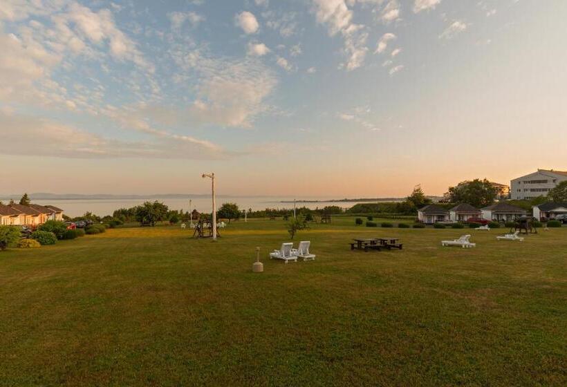 Motel Au Fleuve D'argent