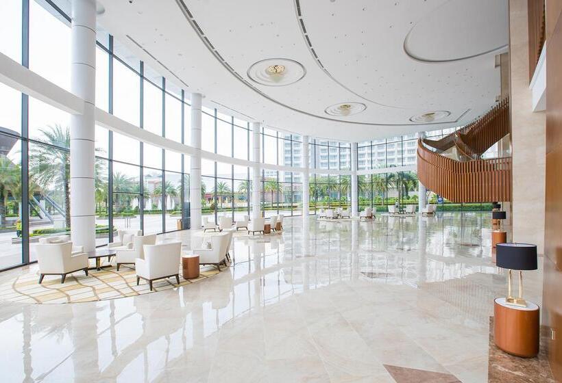 Курорт Wyndham Grand Phu Quoc