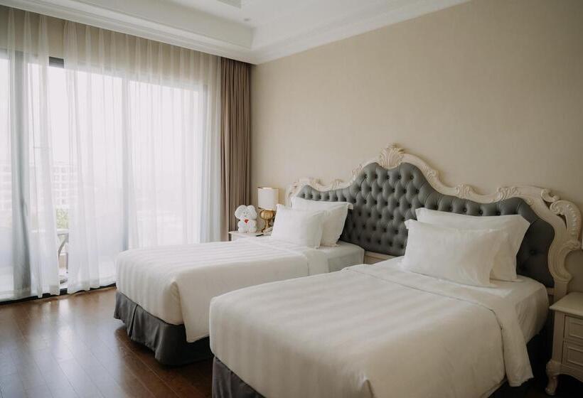 Курорт Wyndham Grand Phu Quoc