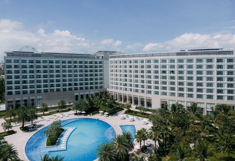 Курорт Wyndham Grand Phu Quoc