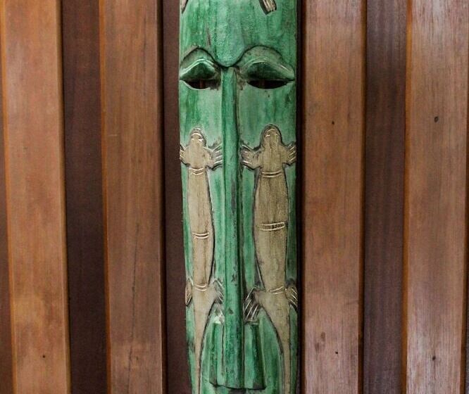 Общежитие Casa Lassio Hostal