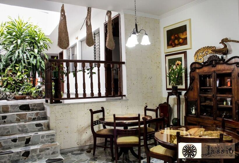 Общежитие Casa Lassio Hostal