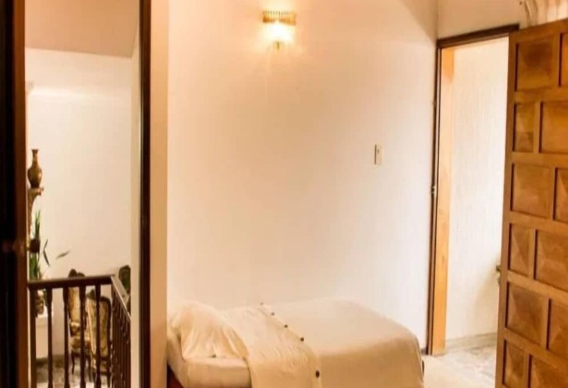 Общежитие Casa Lassio Hostal