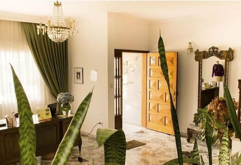 Общежитие Casa Lassio Hostal