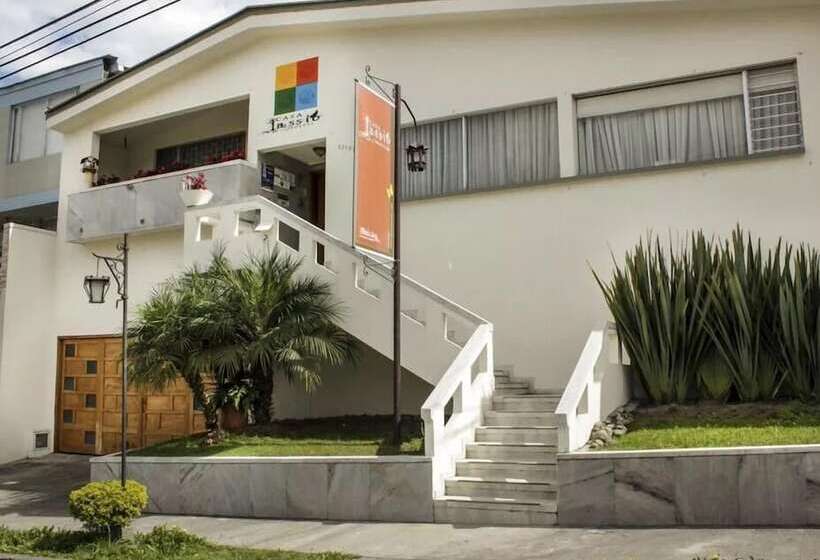 Общежитие Casa Lassio Hostal