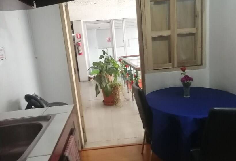 호스텔 Escocie   Centro Historico