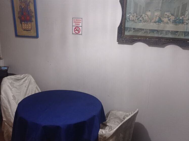 호스텔 Escocie   Centro Historico