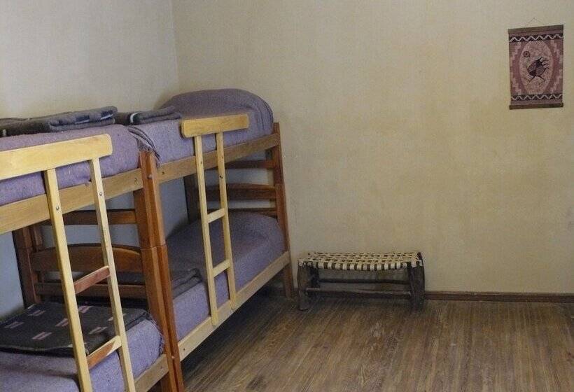 הוסטל Hostal La Antigua