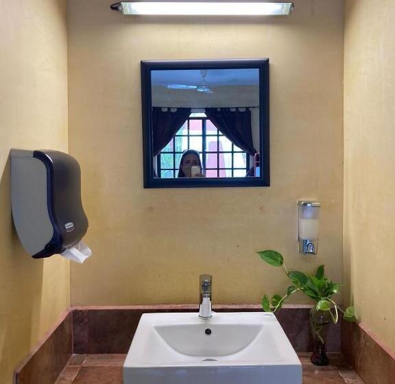 هاستل Hostal La Ermita