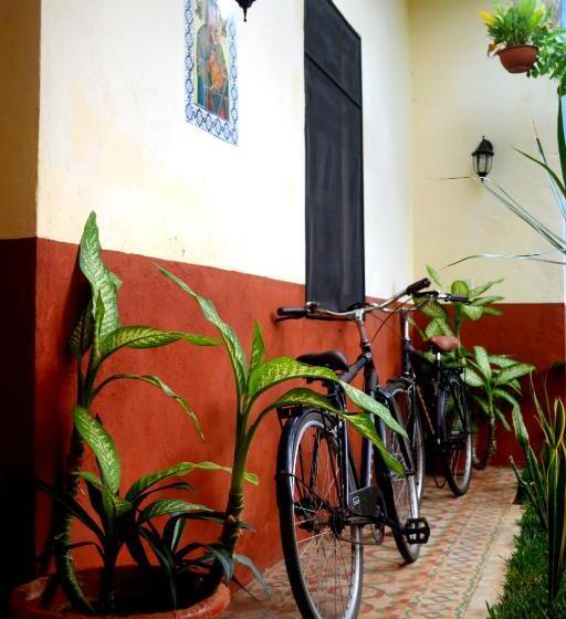 هاستل Hostal La Ermita